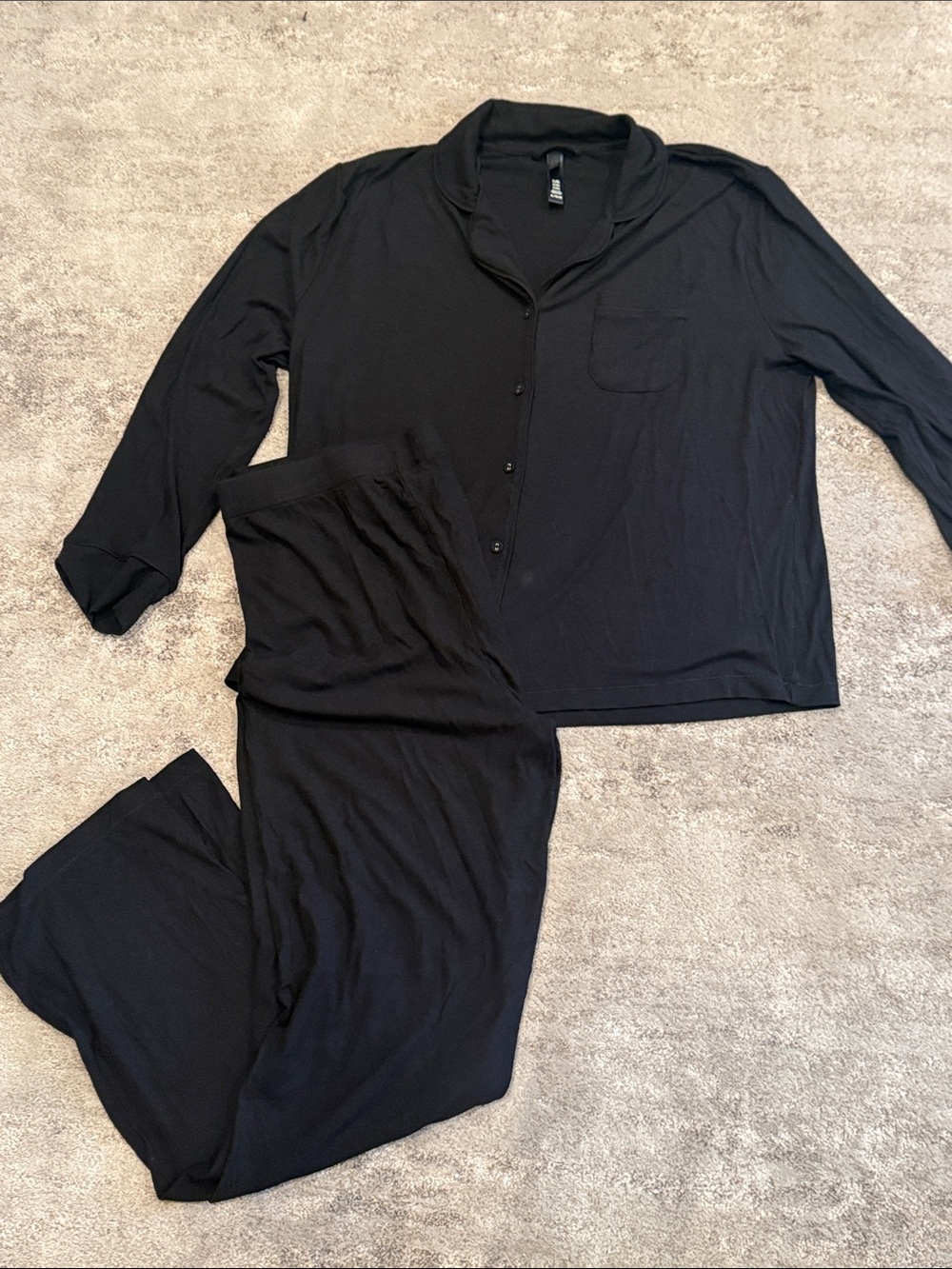 SKIMS Women's Black Pajama Set - Lightweight Long Sleeve Top & Pants